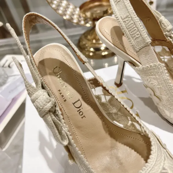 Dior Cd J’Adior Slingback Pump White Flower Embroidered