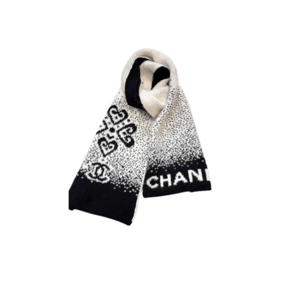 Chanel Knit Scarf Black and White Main image