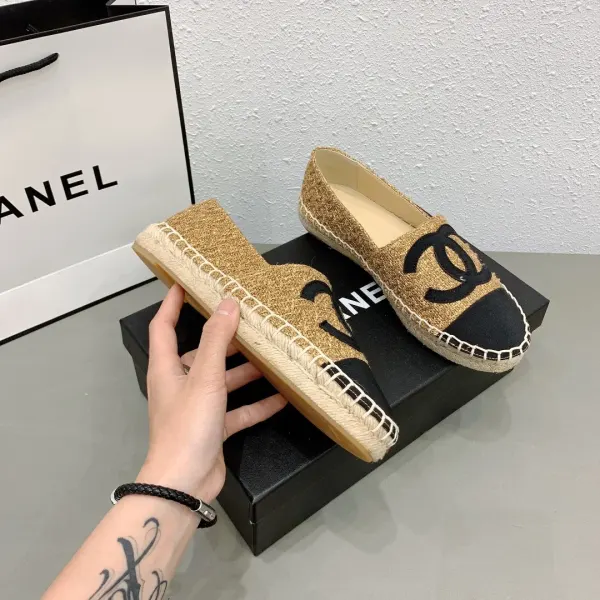 Chanel Cc Espadrilles Tweed Slip On Crinkled Beige