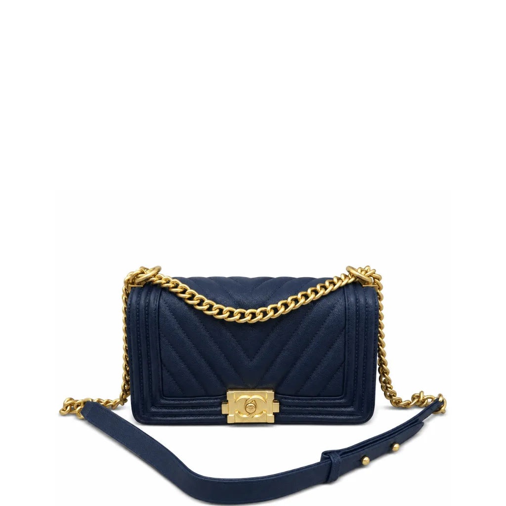 Chanel Medium Boy Bag Navy Chevron Caviar Gold Hardware Main image