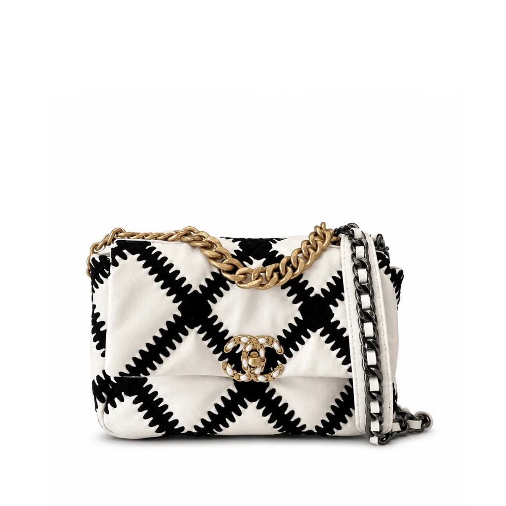Chanel 19 Large Stitch Crossbody Bag White 24Cm Main image