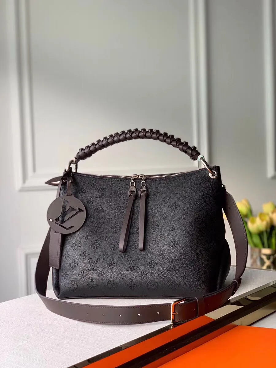 Louis Vuitton Beaubourg Hobo Mm 32Cm Black M56073 Secondary image