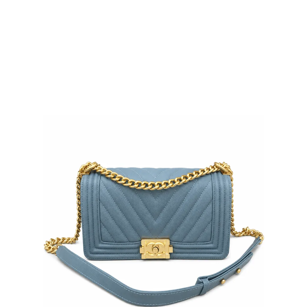 Chanel Medium Boy Bag Blue Chevron Caviar Gold Hardware Main image