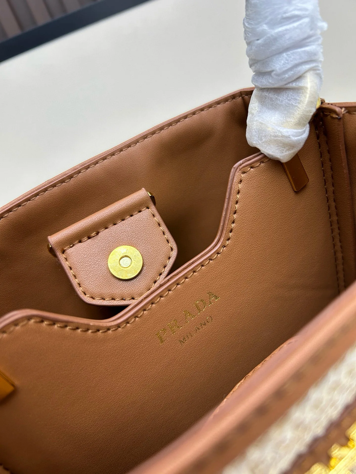 Prada Embroidered Floral Raffia Shoulder Bag In Brown Secondary image