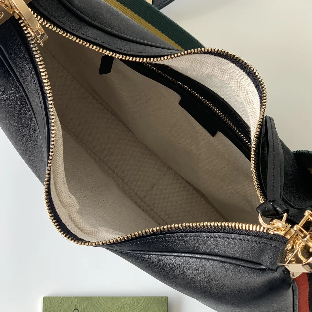 Gucci GG Attache Largre Shoulder Bag In Black 35Cm 699409 Uxwbg 1037 Secondary image