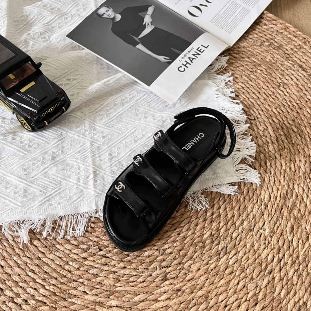 Chanel Black Leather Interlocking CC Logo Sandals
