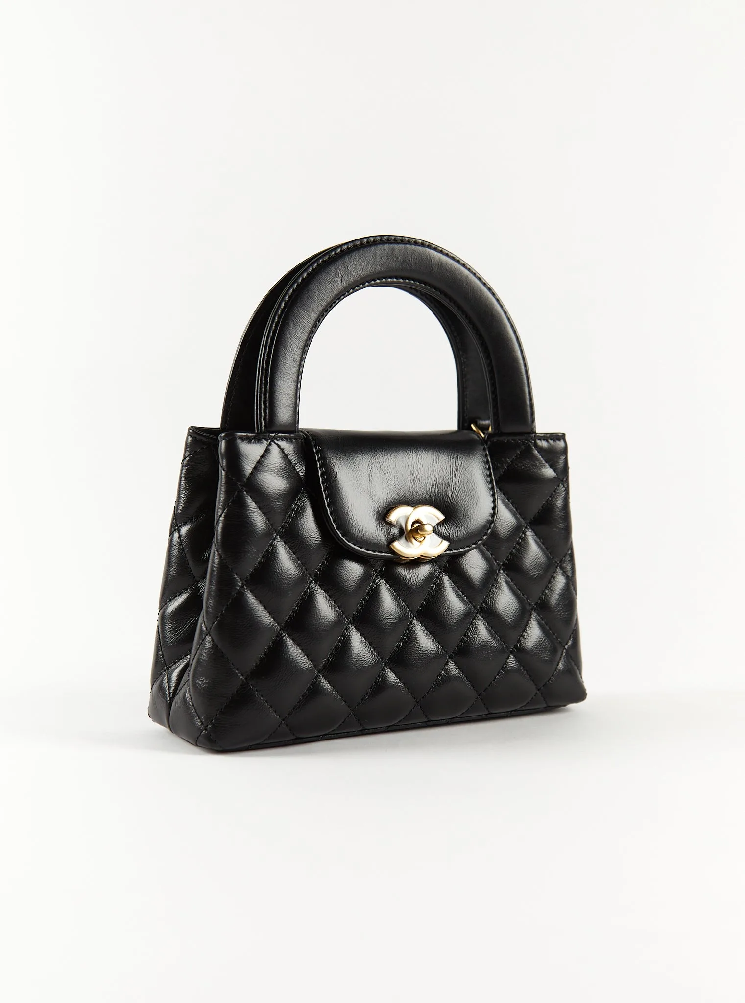 Chanel Shiny Aged Calfskin Quilted Nano Kelly Shopper Black Secondary image