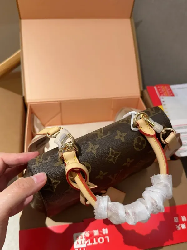 Louis Vuitton Cluny Mini Monogram Brown 25Cm M46055