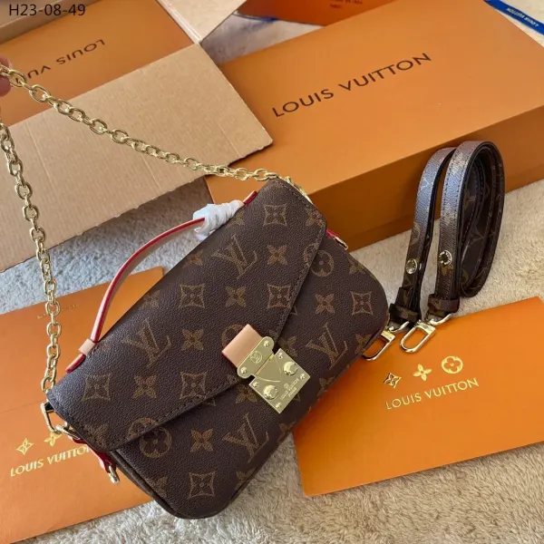Louis Vuitton Pochette Metis East West Bag Monogram 22Cm M46279