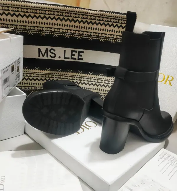 Dior 30 Montaigne Heeled Ankle Boot Black Supple Calfskin Kci950Vso S900