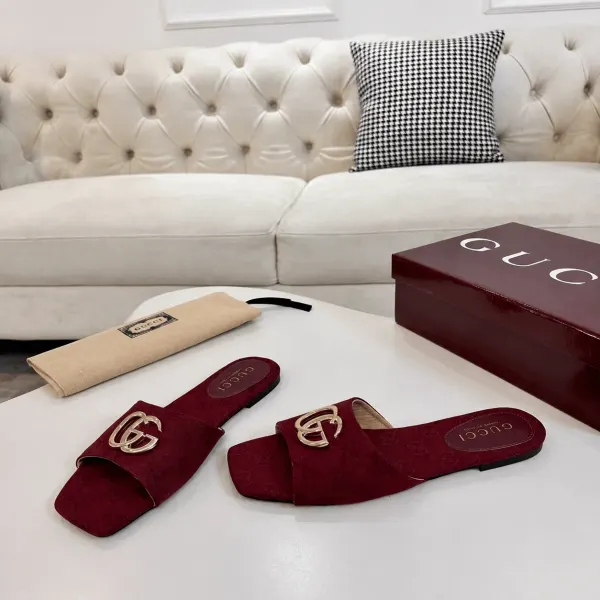 Gucci Classic Monogram Canvas Single-Strap Slide Sandals In Burgundy