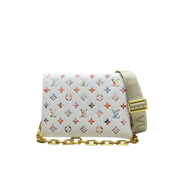 Louis Vuitton Bolso Coussin Pm White 26Cm M21209 Main image