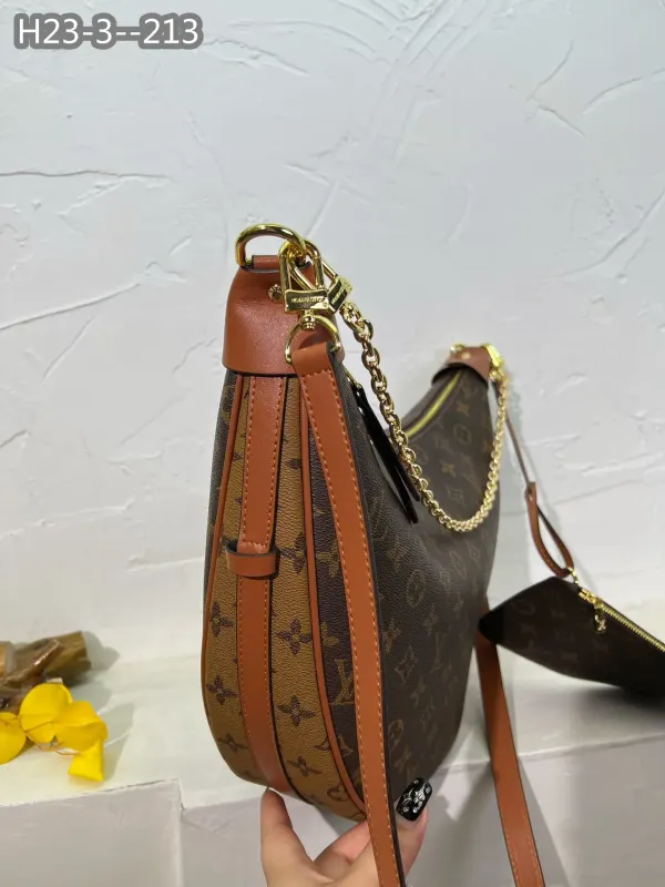 Louis Vuitton Loop Hobo Monogram Canvas Brown 40Cm M46311