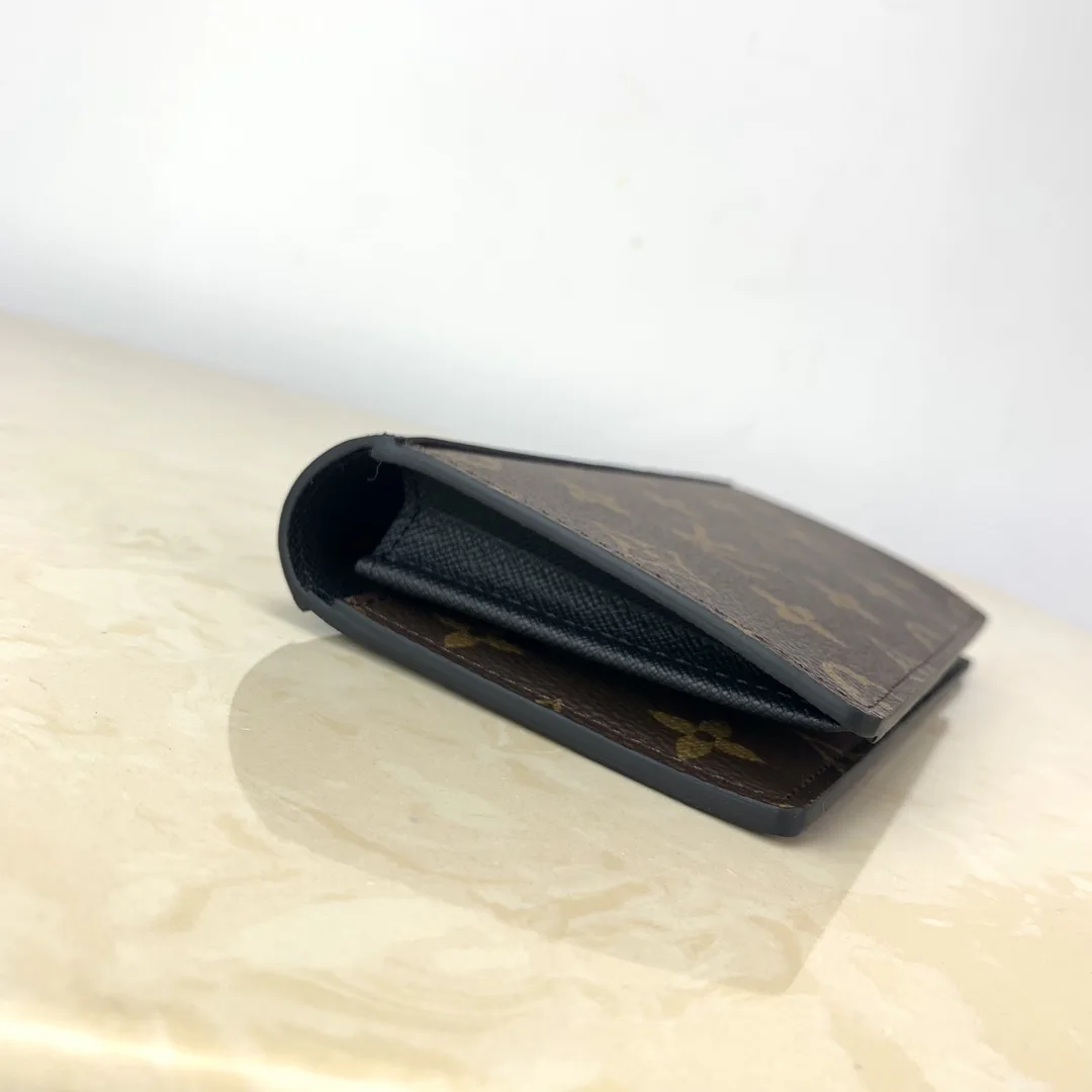Louis Vuitton Monogram Brazza Wallet M69410