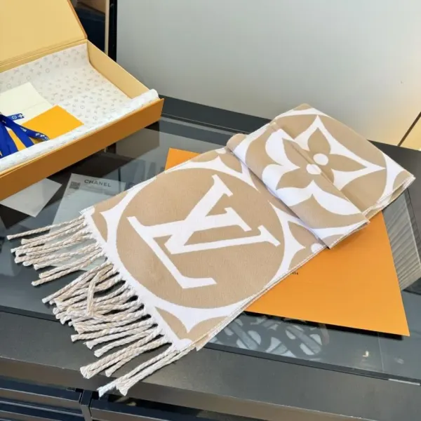 Louis Vuitton LV Medallion Wool Scarf