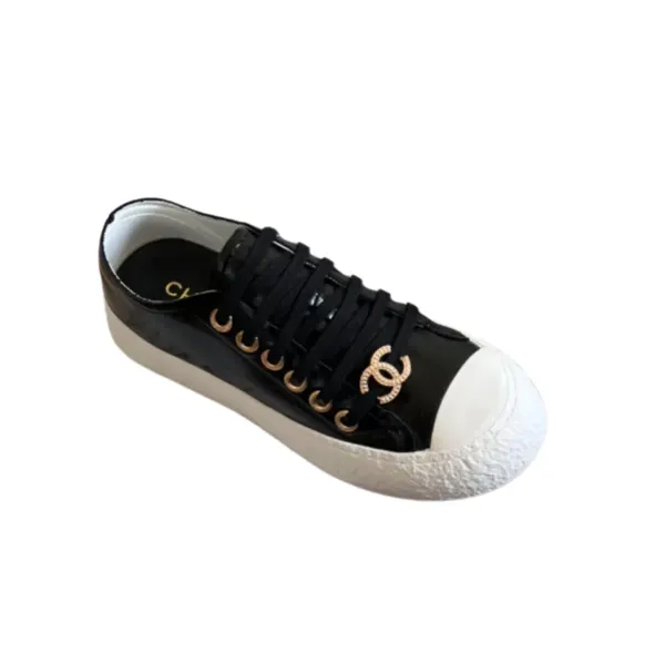 Chanel Women’s Sneakers Cc Trainers In Black