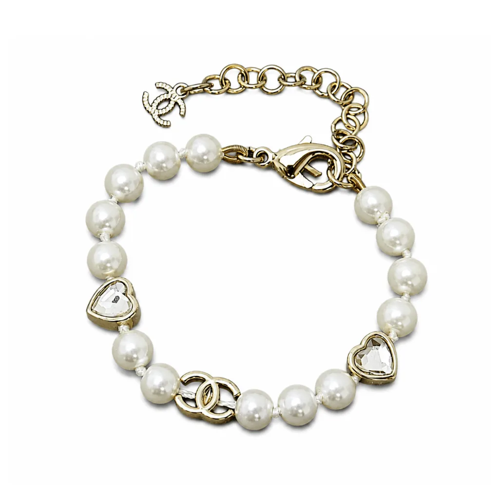 Chanel 25B Double C Heart Pearl Bracelet Main image