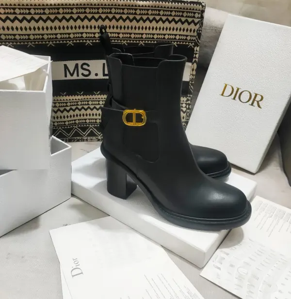 Dior 30 Montaigne Heeled Ankle Boot Black Supple Calfskin Kci950Vso S900