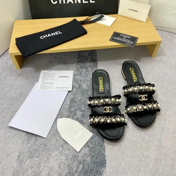 Chanel Mule Slippers Pearl Tweed Black