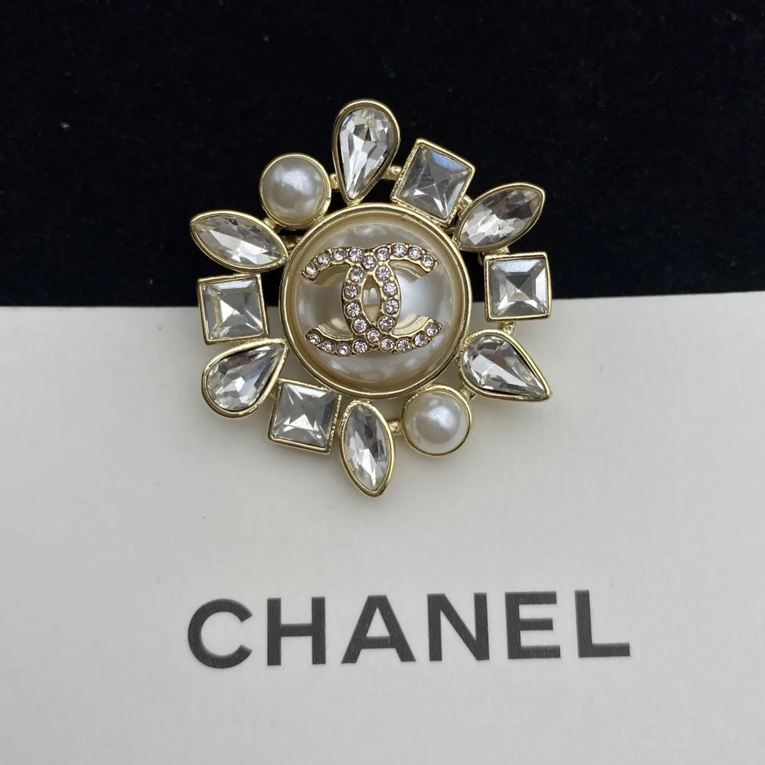 Chanel CC Crystal Pearl Brooch Secondary image