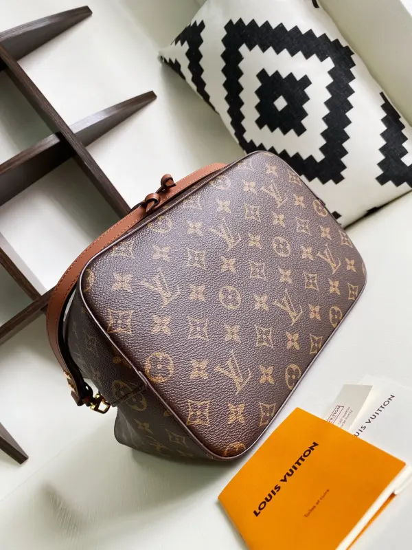 Louis Vuitton Neonoe Mm Brown M44887