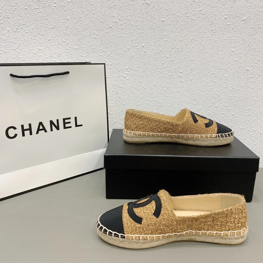 Chanel Cc Espadrilles Tweed Slip On Crinkled Beige