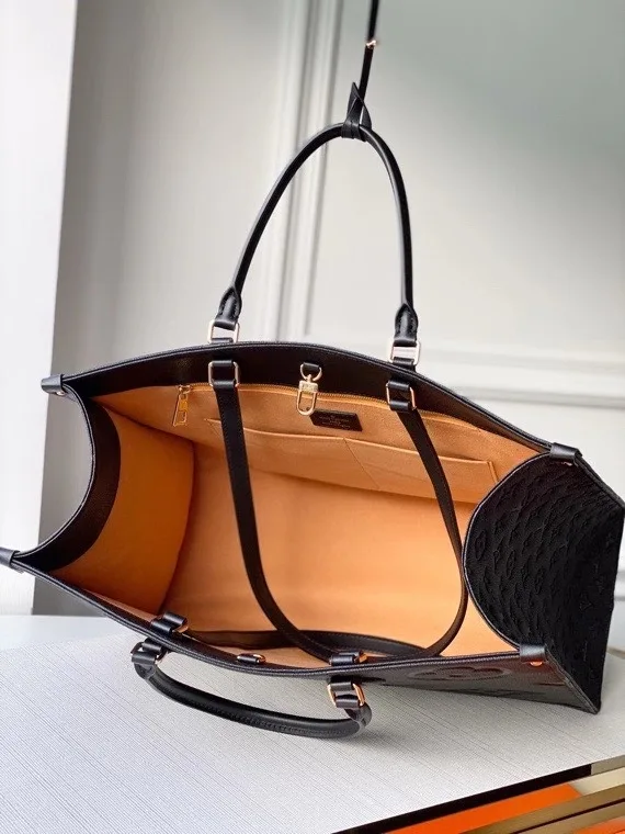 Louis Vuitton Onthego Gm 41Cm Black M44925