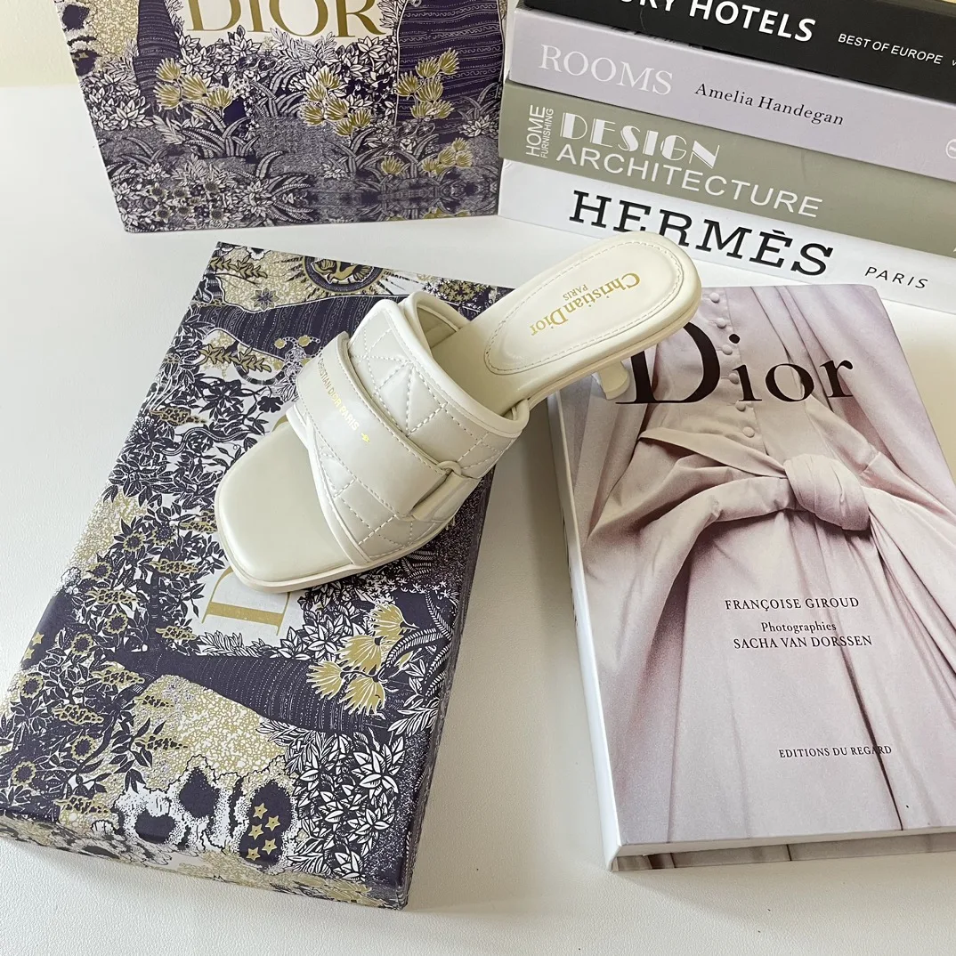 Dior Women Dio(R)Evolution Heeled Slide Quilted Cannage Calfskin White Kdq730Cqc S12U Secondary image