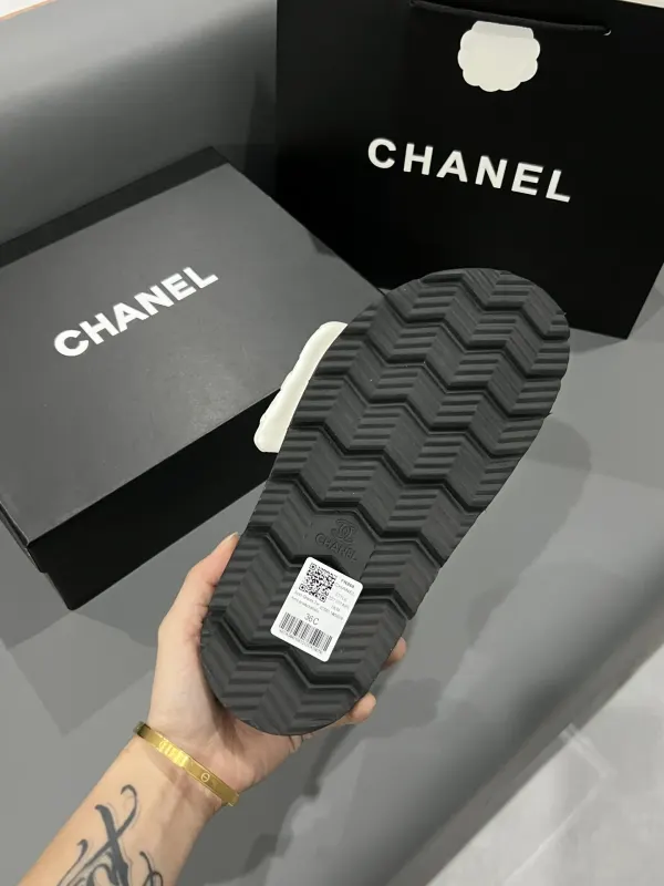 Chanel Cc Slippers Studded White