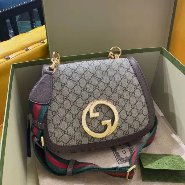 The Gucci Riviera Play – 2 Piece Bundle (Blondie Bag + Bucket Hat) Secondary image