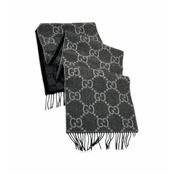 Gucci GG Pattern Jacquard Scarf In Black