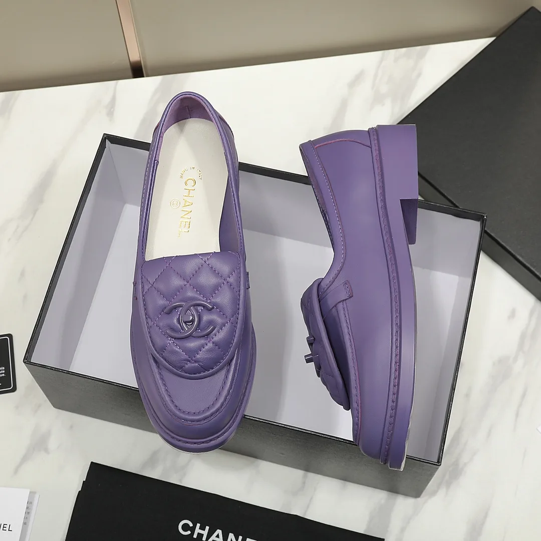 Chanel Cc Nib Turnlock Moccasins Flat Loafers Purple G45474 B15482 Nt971 Secondary image