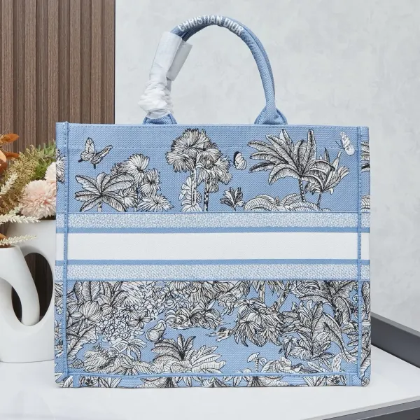 Dior Large Book Tote In Blue Toile De Jouy Embroidery (42cm)