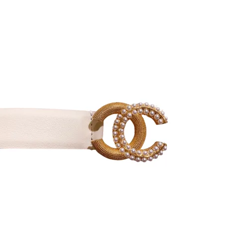 Chanel Leather Belt with CC Buckle in Metal White 3cm Main image