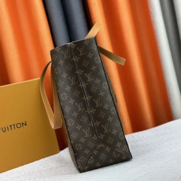 Louis Vuitton Shopper Tote Mm Monogram Brown 40Cm