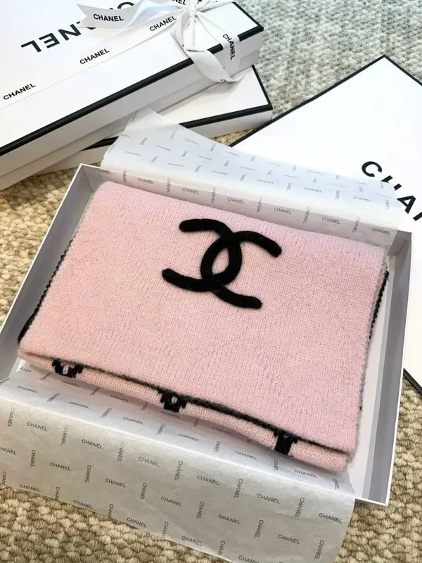 Chanel Diamond Patterned Cshmere Scarf