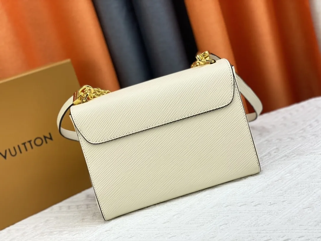 Louis Vuitton Twist Pm White 23Cm M59761 Secondary image