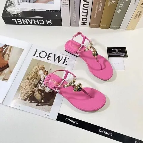 Chanel Shiny Lambskin Pearl Crystal CC Heart Thong Sandals Pink