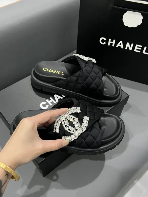 Chanel Cc Slippers Studded Black