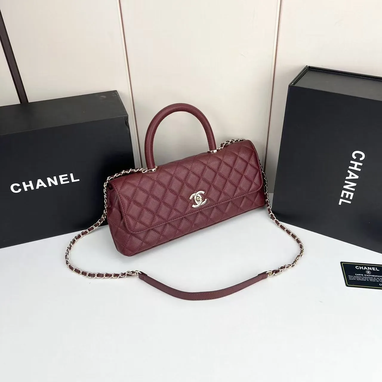 Chanel Caviar Quilted Maxi East West Coco Handle Flap Burgundy Secondary image