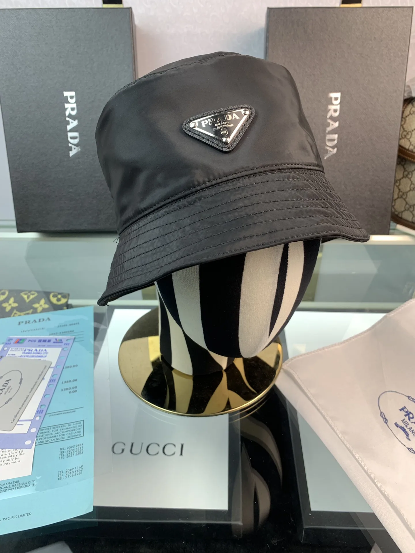 Prada Re-Nylon Bucket Hat Sliver Black Secondary image