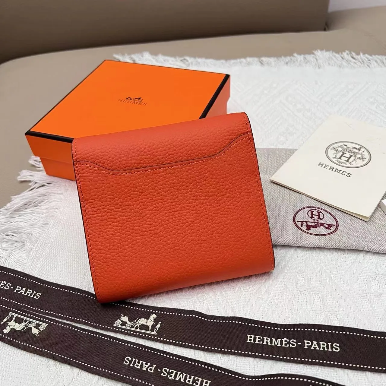 H Constance Compact Wallet Rouge Tomate Epsom with Gold Hardware Stamp Secondary image
