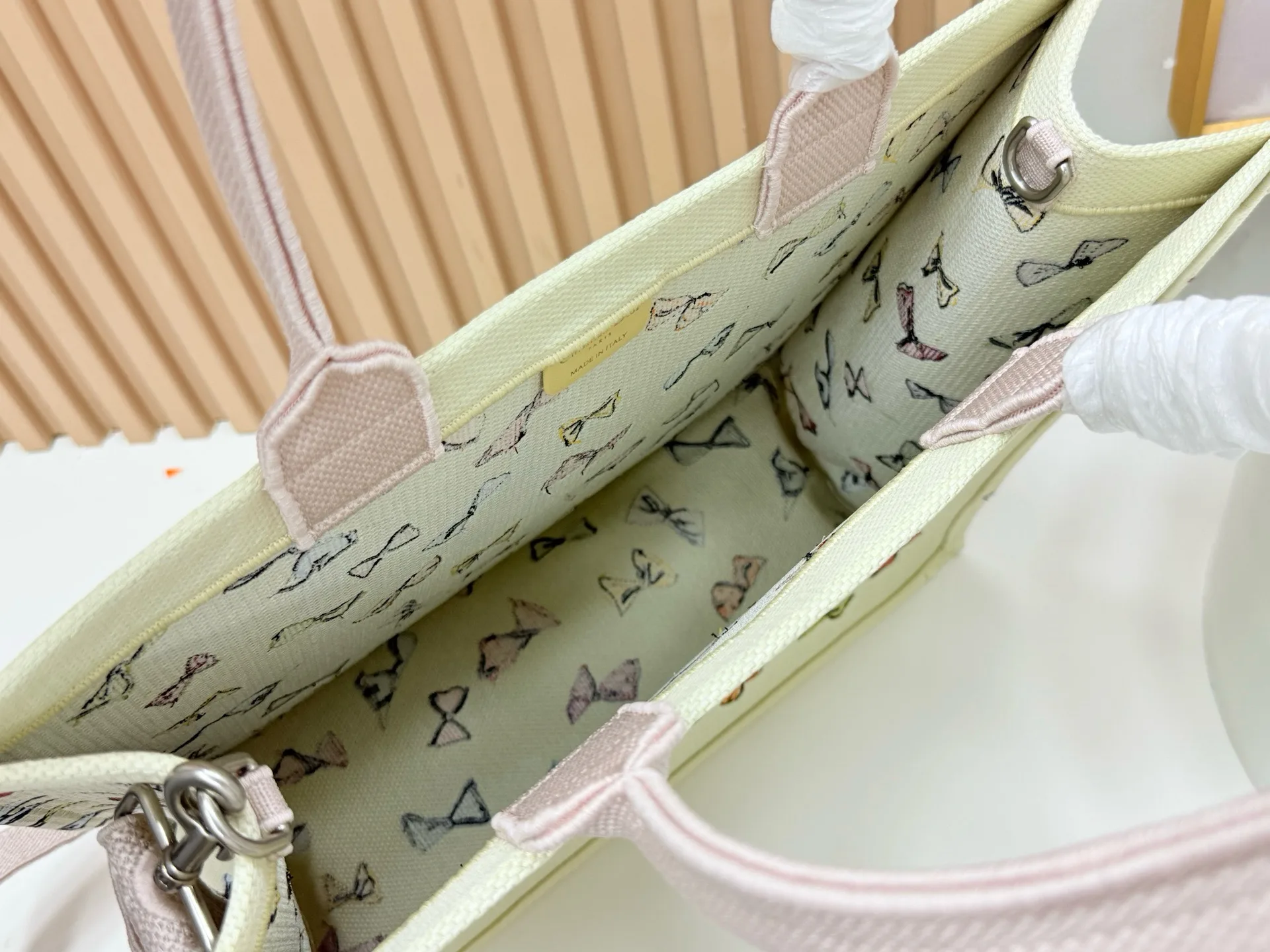 Dior Dioriviera Medium Dior Book Tote With Strap 36cm Secondary image