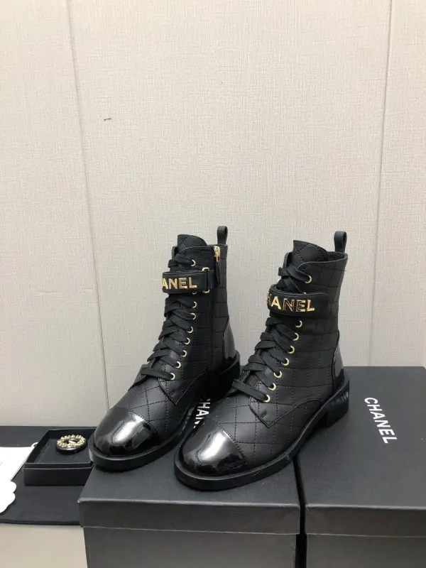 Chanel Combat Boots Lambskin And Patent Calfskin Black G45005 B13037 94305