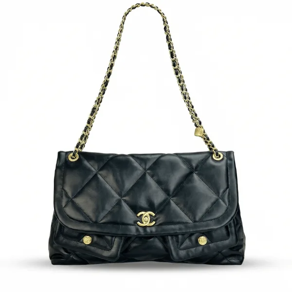 Chanel Maxi Handbag in Black Lambskin Main image