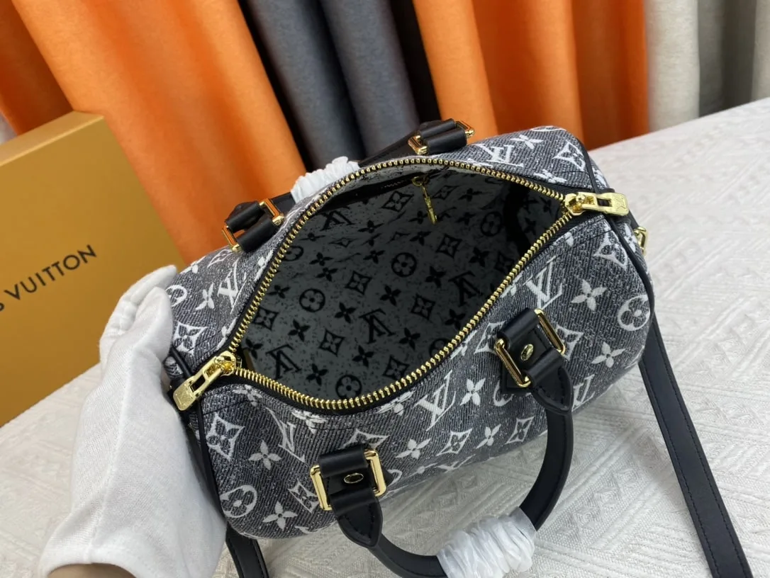 Louis Vuitton Speedy Bandouliere 25 Grey M21464 Secondary image