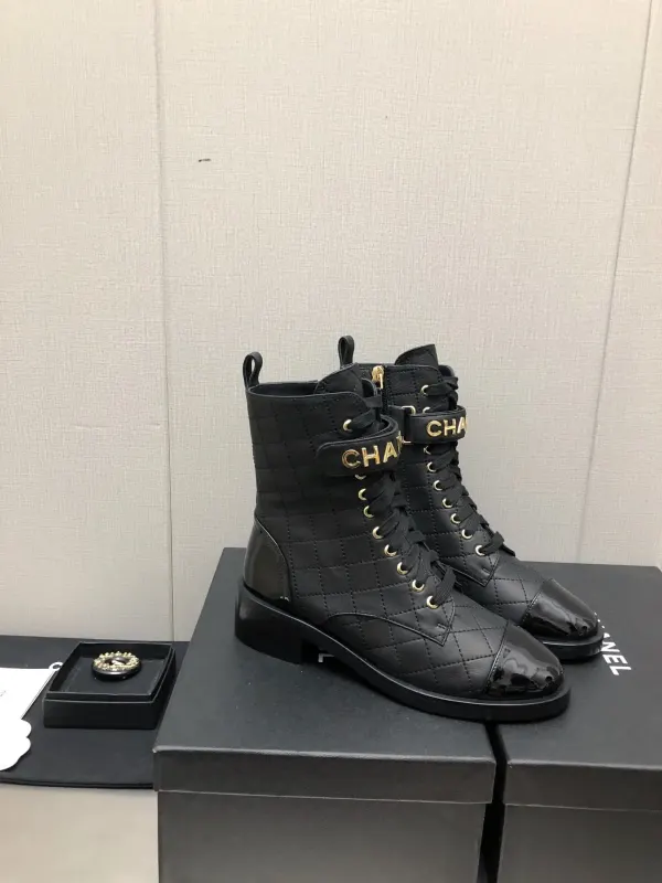 Chanel Combat Boots Lambskin And Patent Calfskin Black G45005 B13037 94305