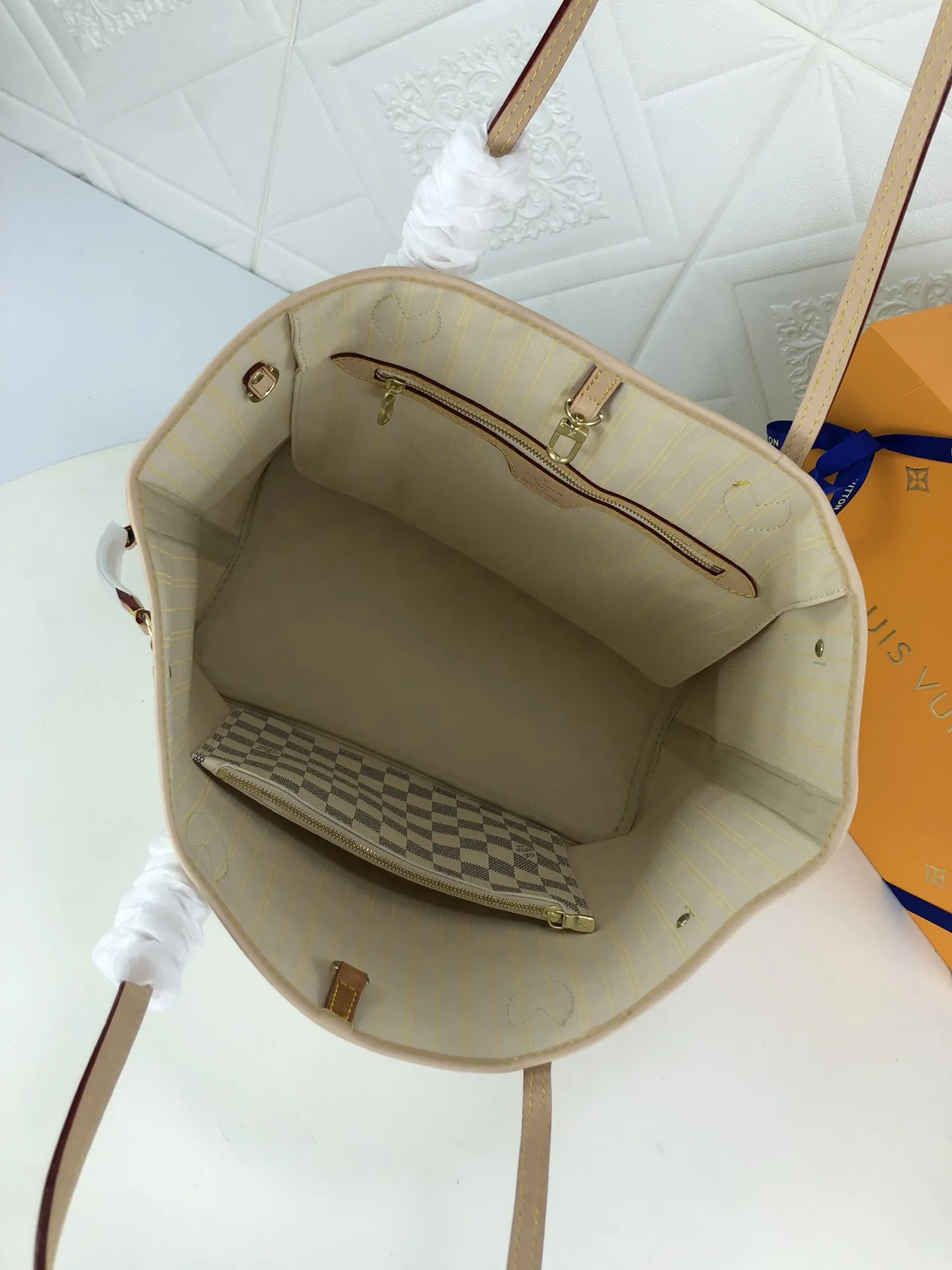 Louis Vuitton Neverfull Gm Damier Azur And Beige 40Cm N41360 Secondary image