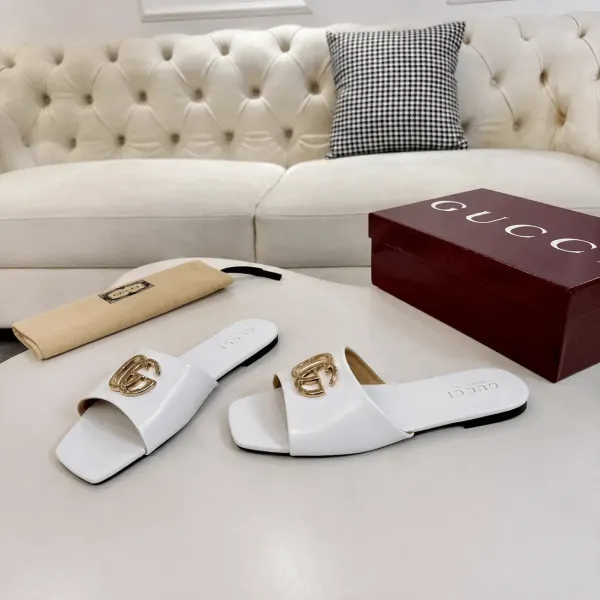 Gucci Double G Slide Sandals In White Nappa Leather
