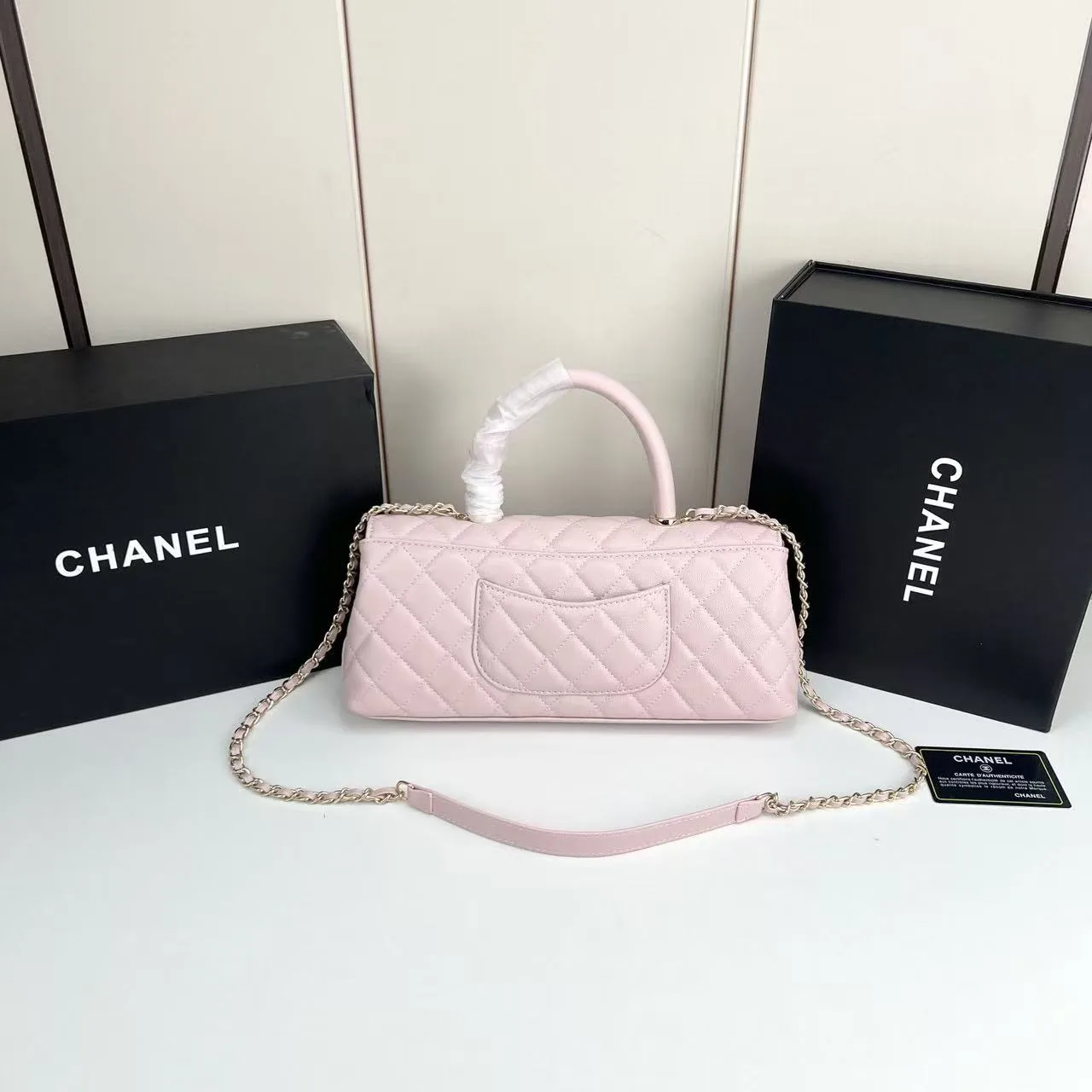 Chanel Caviar Quilted Maxi East West Coco Handle Flap Pink Secondary image